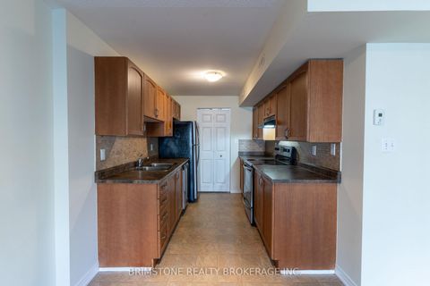 Photo 7 at #33 / #34 - 175 Stanley Street, East Bayfield, Barrie