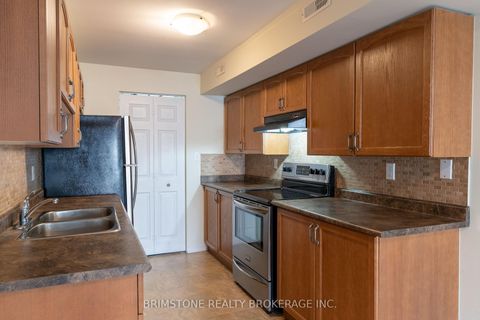 Photo 8 at #33 / #34 - 175 Stanley Street, East Bayfield, Barrie