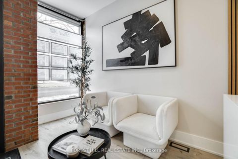 Photo 6 at 659 St Clair Avenue W, Wychwood, Toronto