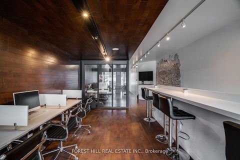 Photo 16 at 659 St Clair Avenue W, Wychwood, Toronto