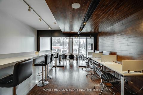 Photo 22 at 659 St Clair Avenue W, Wychwood, Toronto