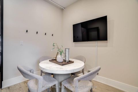 Photo 31 at 659 St Clair Avenue W, Wychwood, Toronto