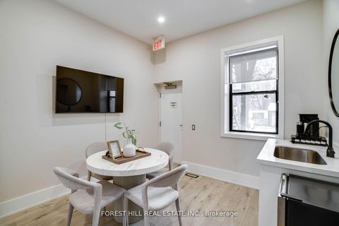 Photo 33 at 659 St Clair Avenue W, Wychwood, Toronto