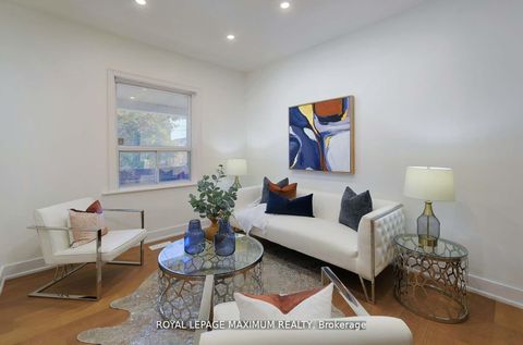 Photo 5 at 132 Wallace Avenue, Junction, Toronto