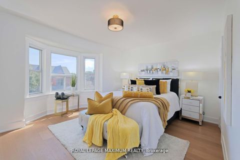 Photo 17 at 132 Wallace Avenue, Junction, Toronto