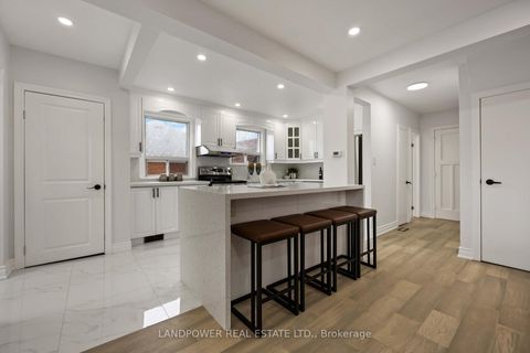 Photo 5 at 195 Phyllis Avenue, Cliffcrest, Toronto