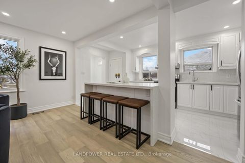 Photo 18 at 195 Phyllis Avenue, Cliffcrest, Toronto