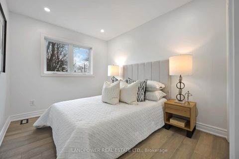 Photo 25 at 195 Phyllis Avenue, Cliffcrest, Toronto