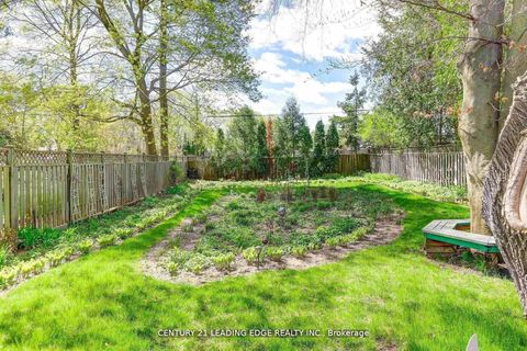 Photo 21 at 19 Royaleigh Avenue, Humber Heights, Toronto