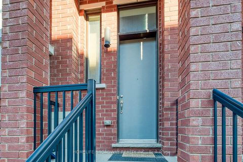 Photo 6 at 38 Lafferty Lane, Crosby, Richmond Hill