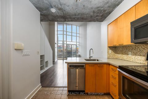 Photo 11 at 618 - 255 Richmond Street E, Moss Park, Toronto