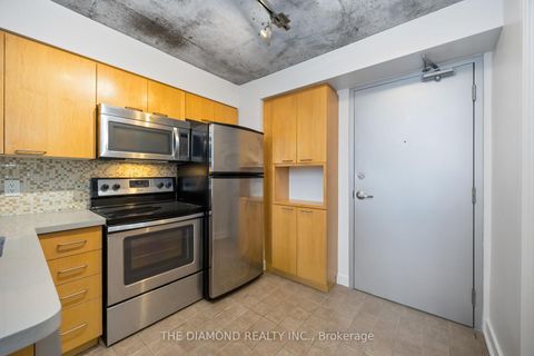 Photo 12 at 618 - 255 Richmond Street E, Moss Park, Toronto