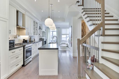 Photo 7 at 51B Burnaby Boulevard, Eglinton, Toronto