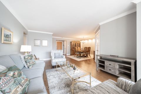 Photo 8 at 604 - 65 Spring Garden Avenue, Willowdale East, Toronto