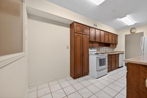 Photo 10 at 504 - 40 Chichester Place, L'Amoreaux, Toronto