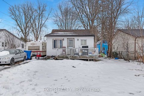 Photo 3 at 765 Sedore Avenue, Historic Lakeshore Communities, Georgina