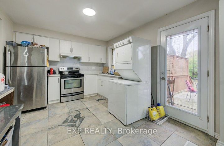 Photo 6 at 1361 Stanbury Road, WO West, Oakville