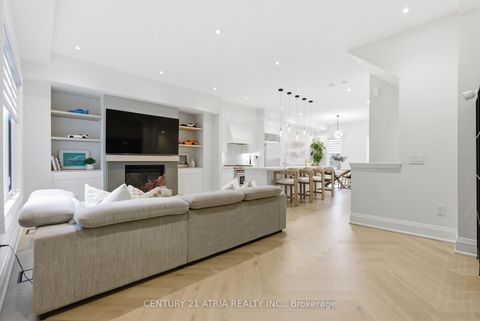 Photo 5 at 9404 Bayview Avenue, Observatory, Richmond Hill