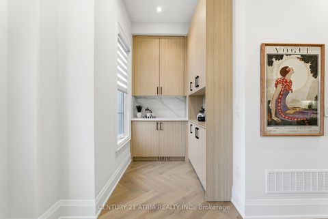 Photo 11 at 9404 Bayview Avenue, Observatory, Richmond Hill