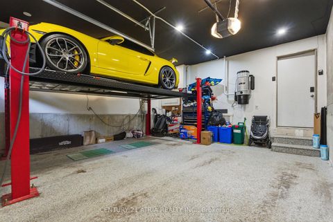 Photo 37 at 9404 Bayview Avenue, Observatory, Richmond Hill