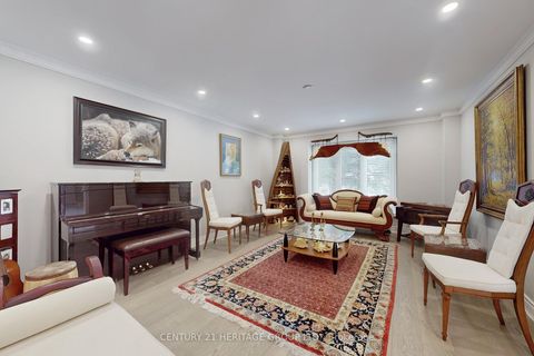 Photo 1 at 335 Fern Avenue, Observatory, Richmond Hill