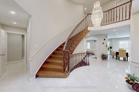 Photo 18 at 335 Fern Avenue, Observatory, Richmond Hill