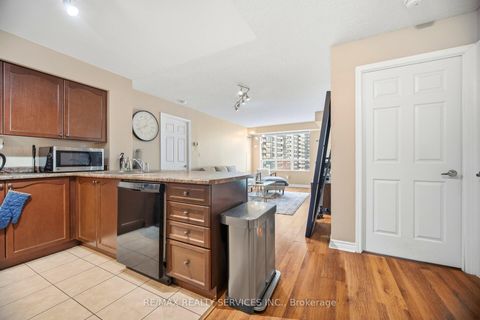 Photo 2 at 909 - 335 Rathburn Road W, City Centre, Mississauga