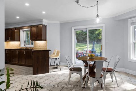 Photo 15 at 43 Crimson Ridge Road, Bayshore, Barrie