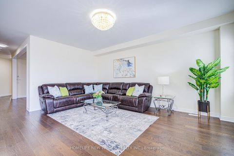 Photo 12 at 88 Roth Street, Rural Aurora, Aurora