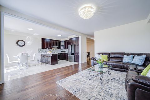 Photo 13 at 88 Roth Street, Rural Aurora, Aurora