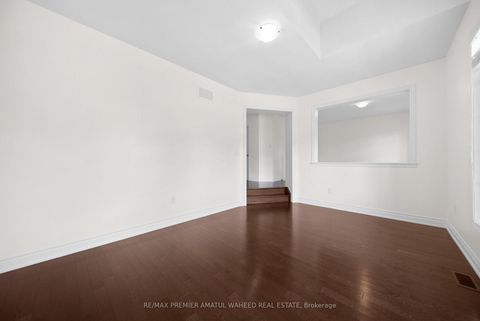 Photo 24 at 144 Ironside Drive, Vellore Village, Vaughan