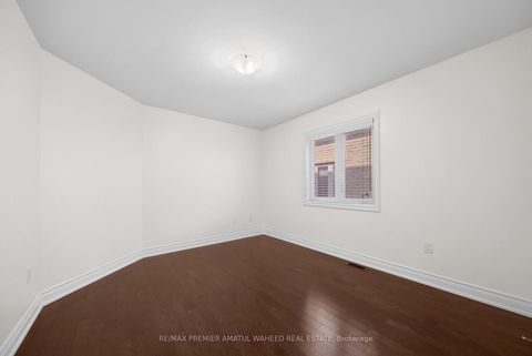 Photo 28 at 144 Ironside Drive, Vellore Village, Vaughan