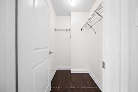 Photo 45 at 144 Ironside Drive, Vellore Village, Vaughan