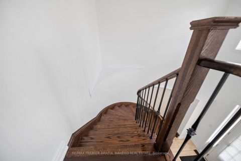 Photo 46 at 144 Ironside Drive, Vellore Village, Vaughan