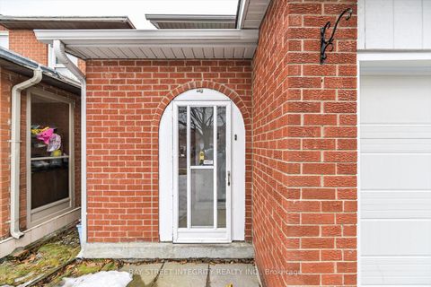 Photo 1 at 116 Kenley Crescent, Milliken Mills East, Markham