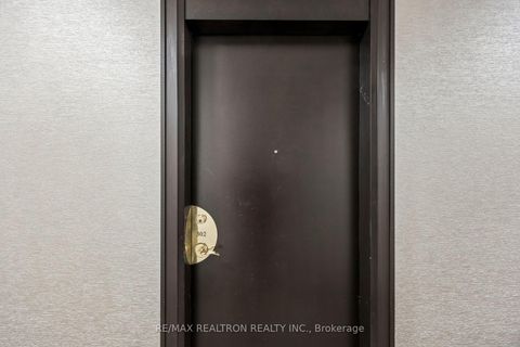 Photo 7 at 302 - 88 Promenade Circle, Brownridge, Vaughan