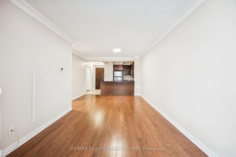 Photo 12 at 302 - 88 Promenade Circle, Brownridge, Vaughan