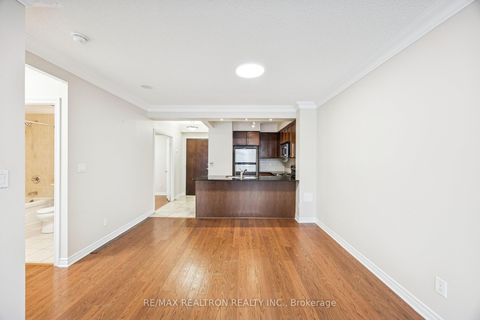 Photo 14 at 302 - 88 Promenade Circle, Brownridge, Vaughan