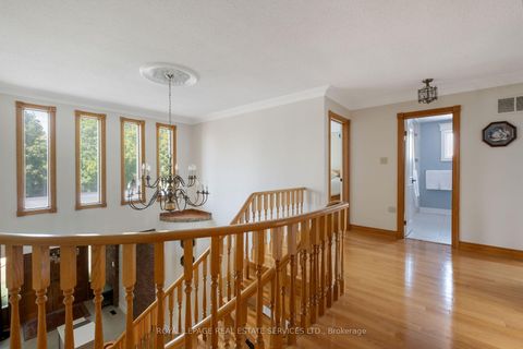 Photo 21 at 15 Westroyal Road, The Westway, Toronto