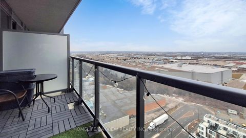 Photo 17 at #2218 - 7895 Jane Street, Concord, Vaughan