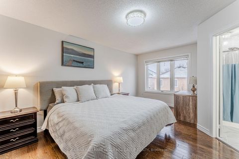 Photo 4 at 179 Warwick Crescent, Summerhill Estates, Newmarket