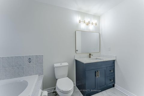 Photo 5 at 179 Warwick Crescent, Summerhill Estates, Newmarket