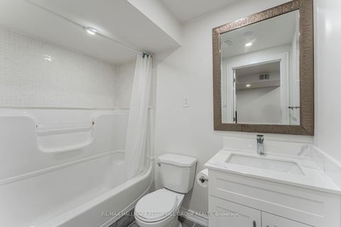 Photo 10 at 179 Warwick Crescent, Summerhill Estates, Newmarket