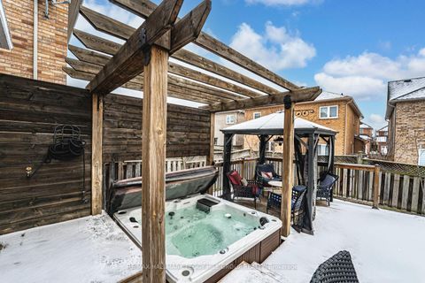 Photo 11 at 179 Warwick Crescent, Summerhill Estates, Newmarket