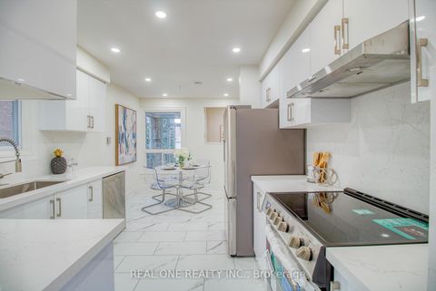 Photo 17 at 32 Charlton Avenue, Brownridge, Vaughan