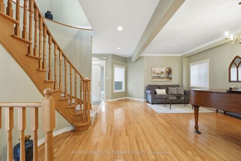 Photo 5 at 423 Hewitt Circle, Summerhill Estates, Newmarket