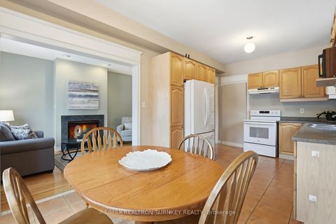 Photo 10 at 423 Hewitt Circle, Summerhill Estates, Newmarket