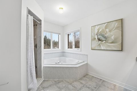 Photo 13 at 423 Hewitt Circle, Summerhill Estates, Newmarket