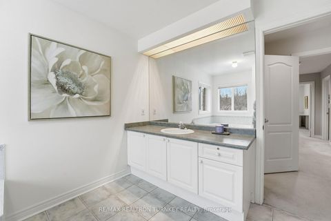 Photo 14 at 423 Hewitt Circle, Summerhill Estates, Newmarket