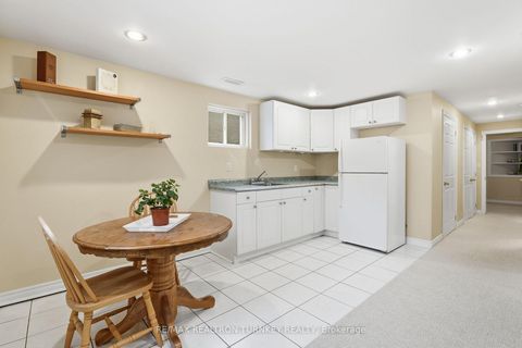 Photo 20 at 423 Hewitt Circle, Summerhill Estates, Newmarket